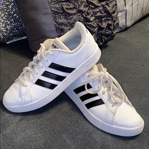 Adidas grand court